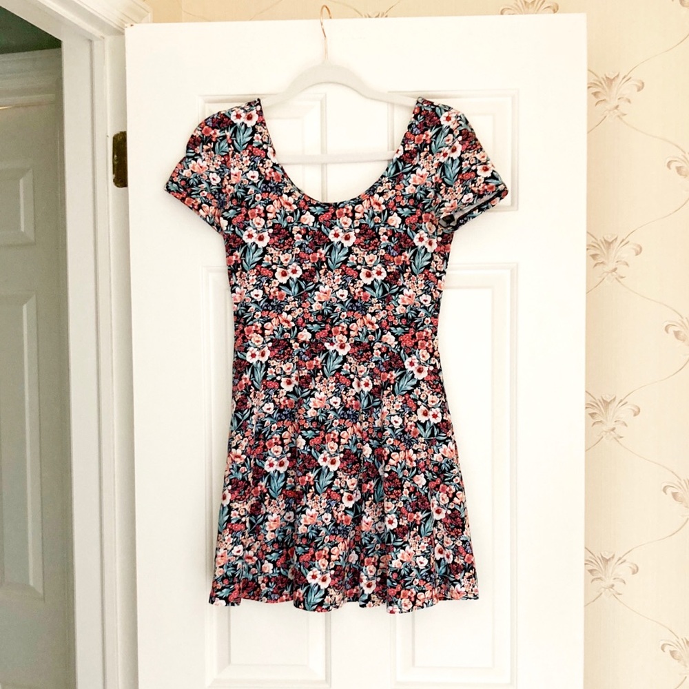Forever 21 Black Floral Skater Dress